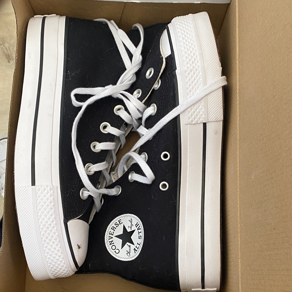 New Converse Classic Black and White High-Tops